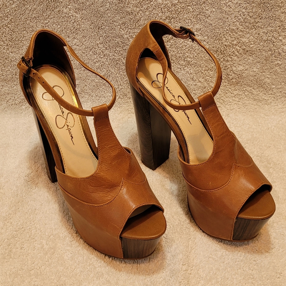 Jessica Simpson- Open toe platform heels in brown leather